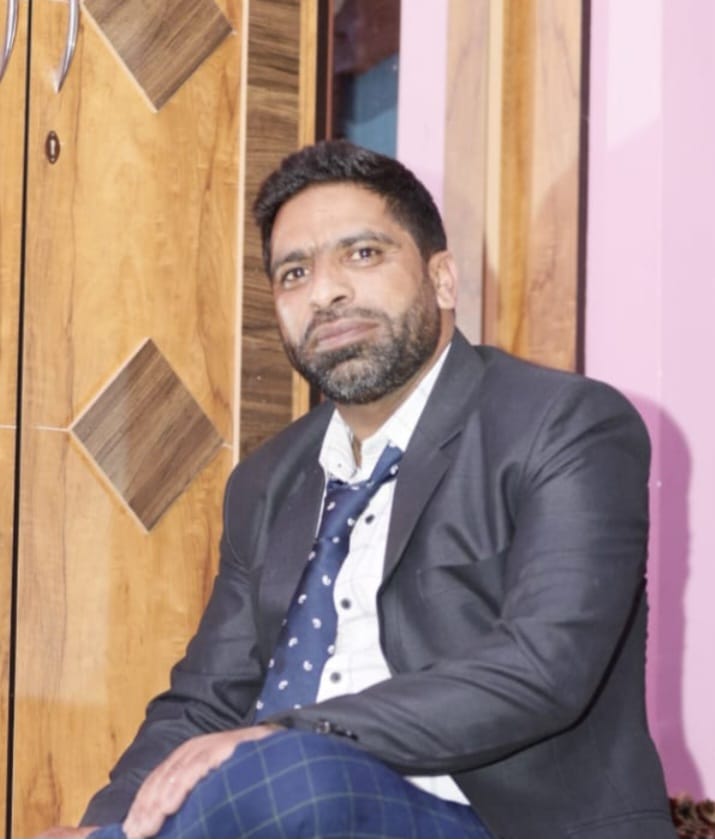 Dr. Mir Mudasir - Orthodontic Treatment